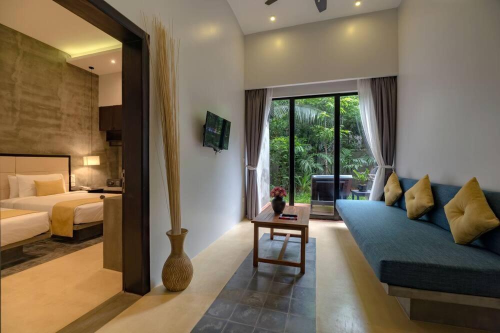 Grange Hotel Siem Reap Exterior foto