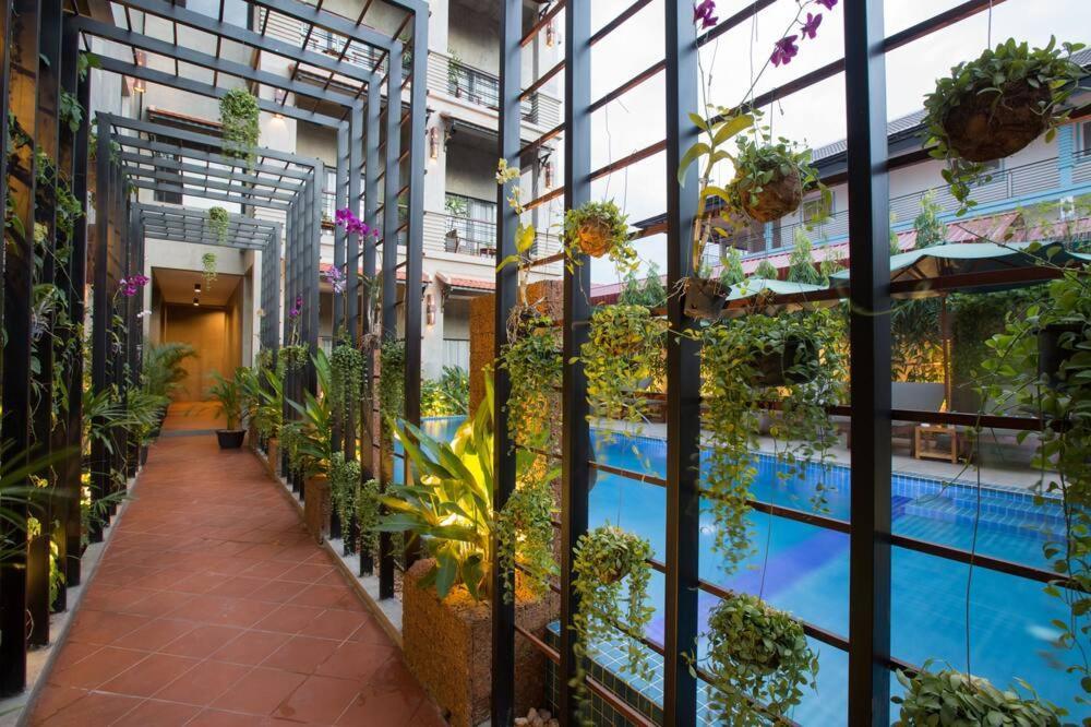 Grange Hotel Siem Reap Exterior foto